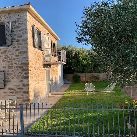 Messinian Stone House Villa Luaran gambar