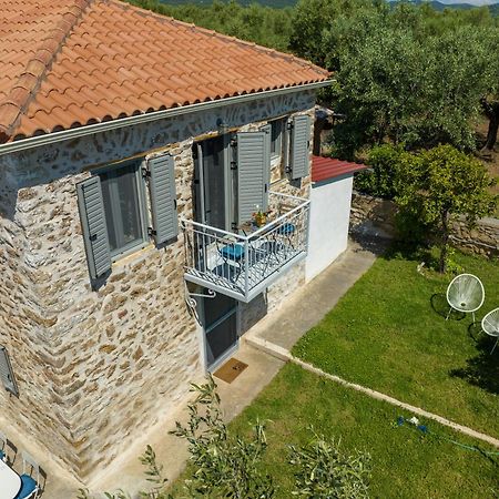 Messinian Stone House Villa Luaran gambar