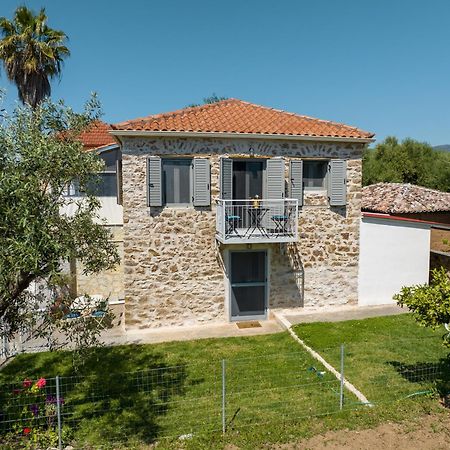 Messinian Stone House Villa Luaran gambar