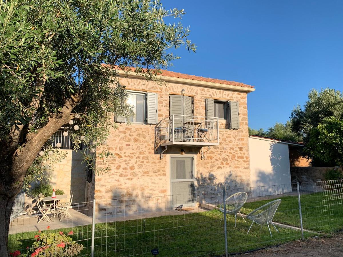 Messinian Stone House Villa Luaran gambar