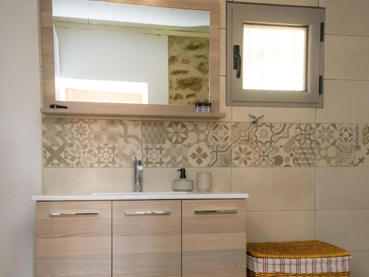 Messinian Stone House Villa Luaran gambar