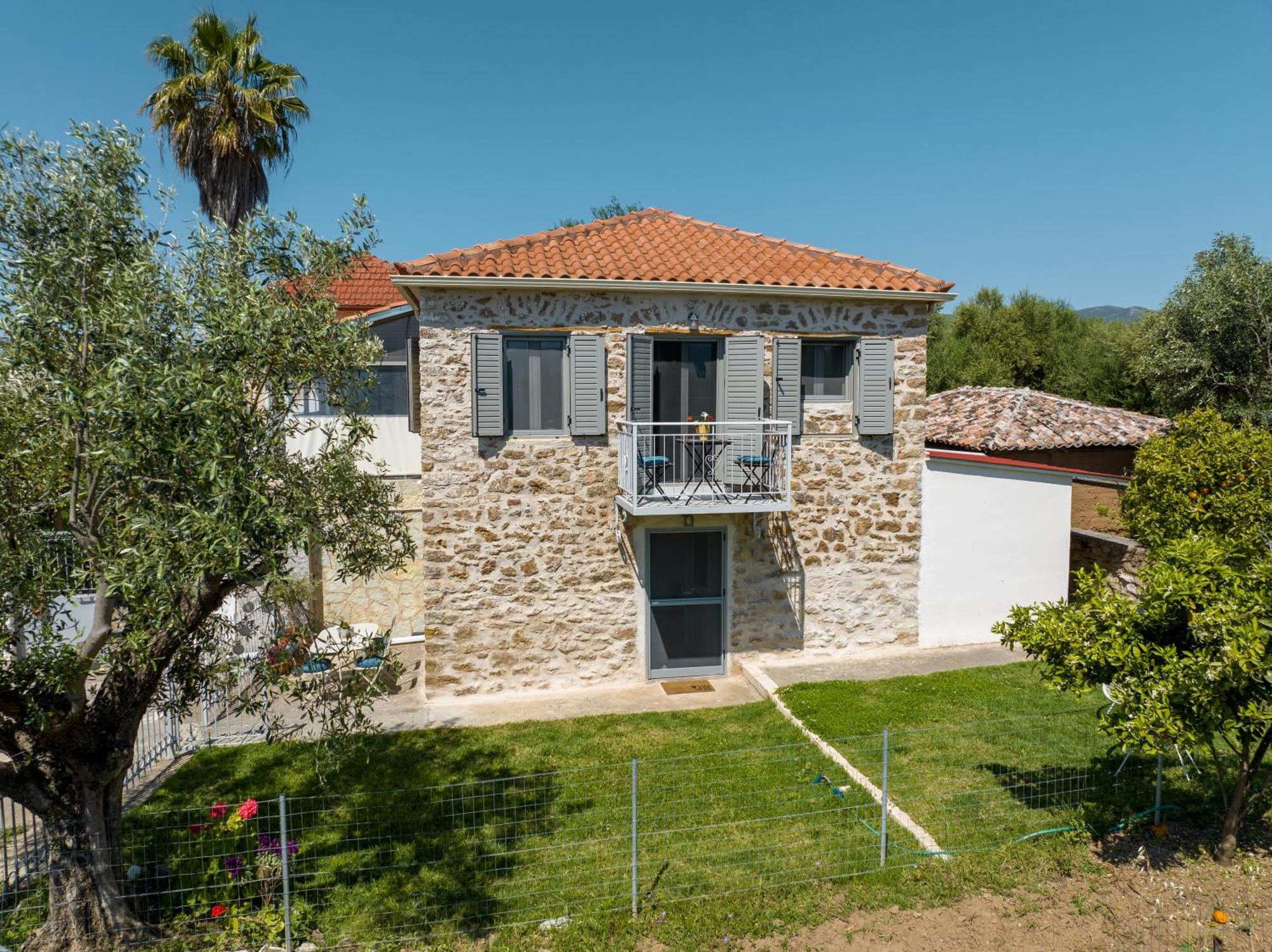 Messinian Stone House Villa Luaran gambar